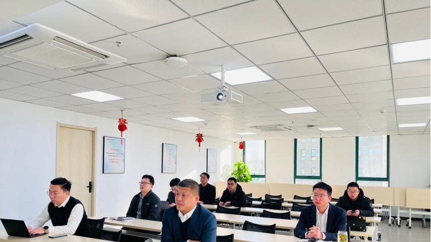 平安产险信阳中支召开冬春及春节期间安全生产专项会议