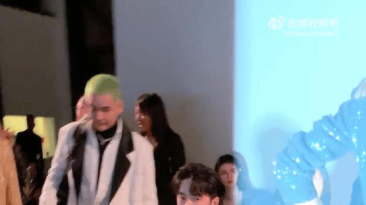 朋友问我王一博社恐吗？我：他的社交模式比WiFi信号还迷！