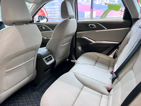 哈弗H6L：2.0T大空间SUV？家庭“升舱”新选择！