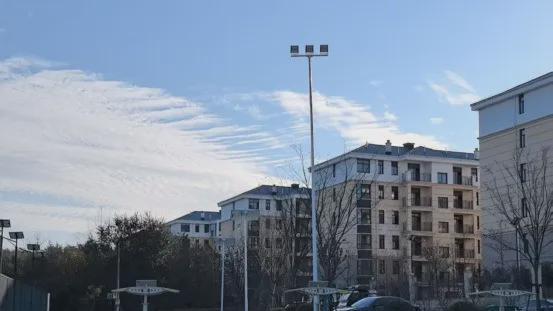 信阳市羊山新区新增81套太阳能照明设施完善公共体育服务