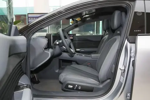 新车|空气悬架+CDC+后轮转向，这款27.99万的奥迪够不够诚意？