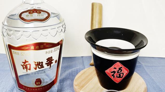 广东人喝酒“怪象”，不喝茅台、不喝五粮液，却偏爱这4款特色酒