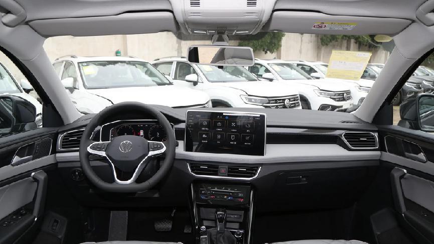 探岳众享款上市，沿用务实风格，普通家庭用户可以考虑