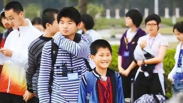 天才苏刘溢：两岁小学毕业，十岁考上南科大，读了1年大学就退学
