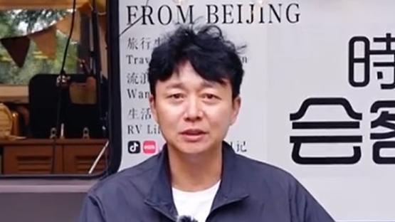 乌镇戏剧节：沈腾一脸疲惫，黄磊又肿了，我却被万茜的生图惊艳了