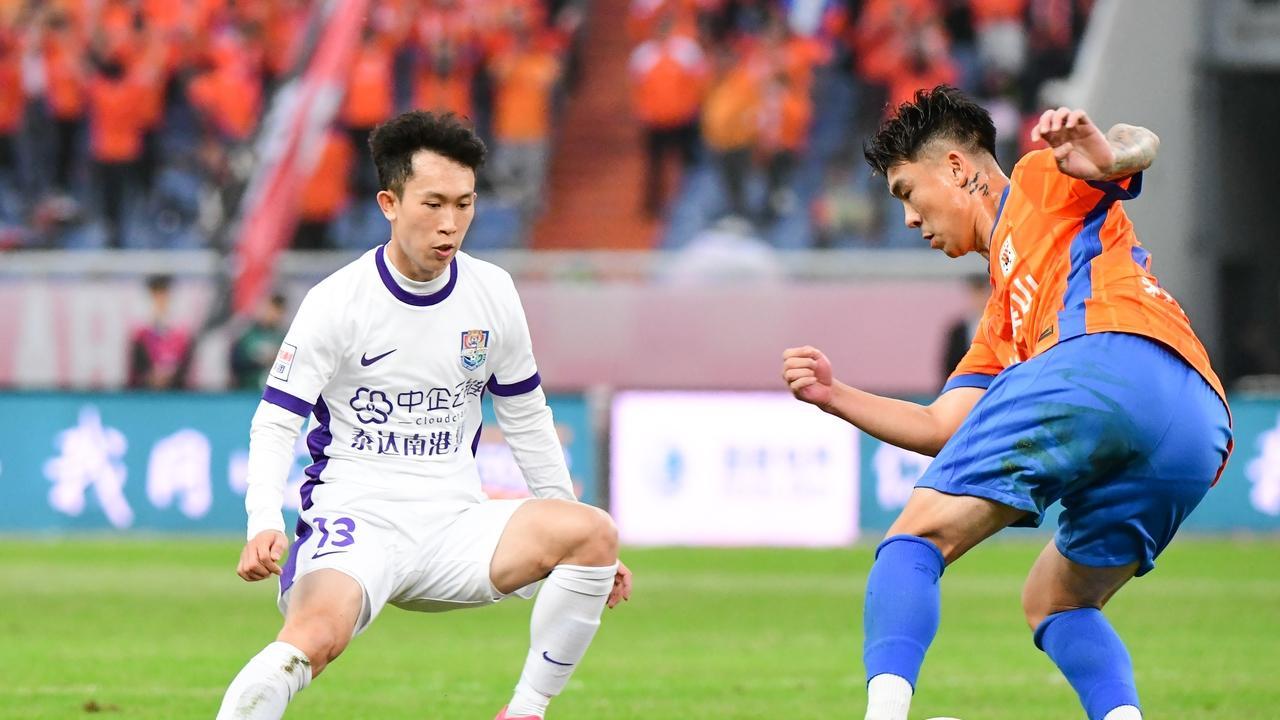 一场2-1！揪出山东泰山3大“水货”，冒充职业球员，冬窗必须送走