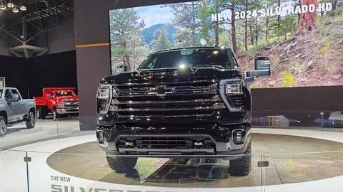 新车丨有望26年发布 搭载V8发动机 全新雪佛兰索罗德1500谍照曝光