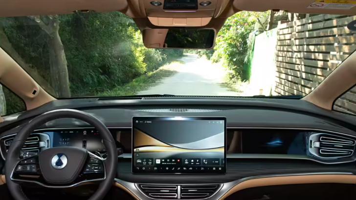 2025 款腾势迎来 OTA 升级！新增云辇预瞄等功能