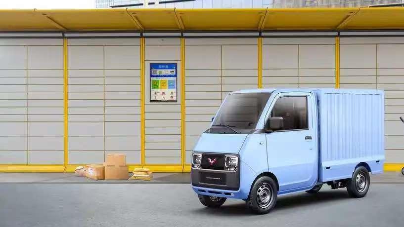 五菱E10：2.68万的“老头乐”升级版，居家出行两不误！