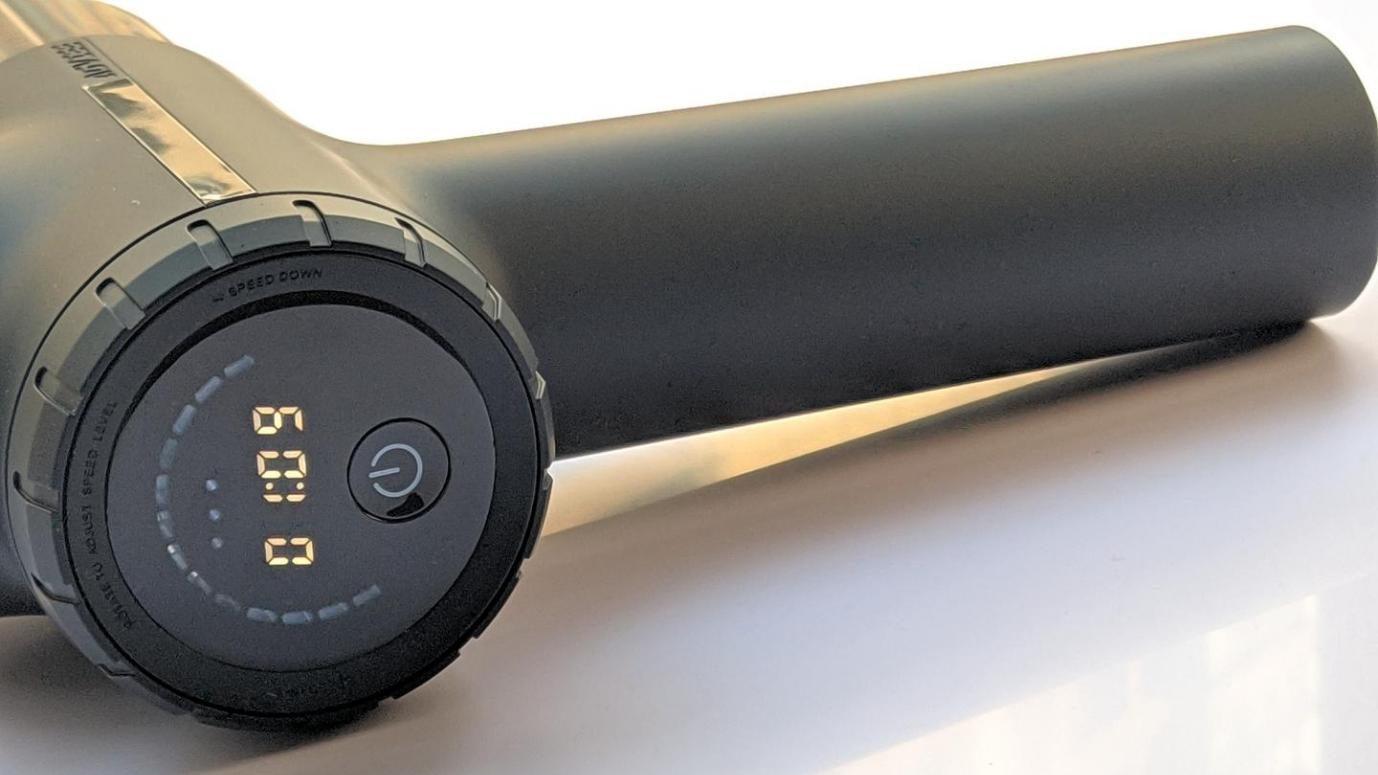 封神级发烧性能如何碾压普通大枪？未野Pro Max筋膜枪测评：性能无对手