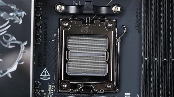 限量1000块！微星MEG X870E GODLIKE X EDITION主板图赏