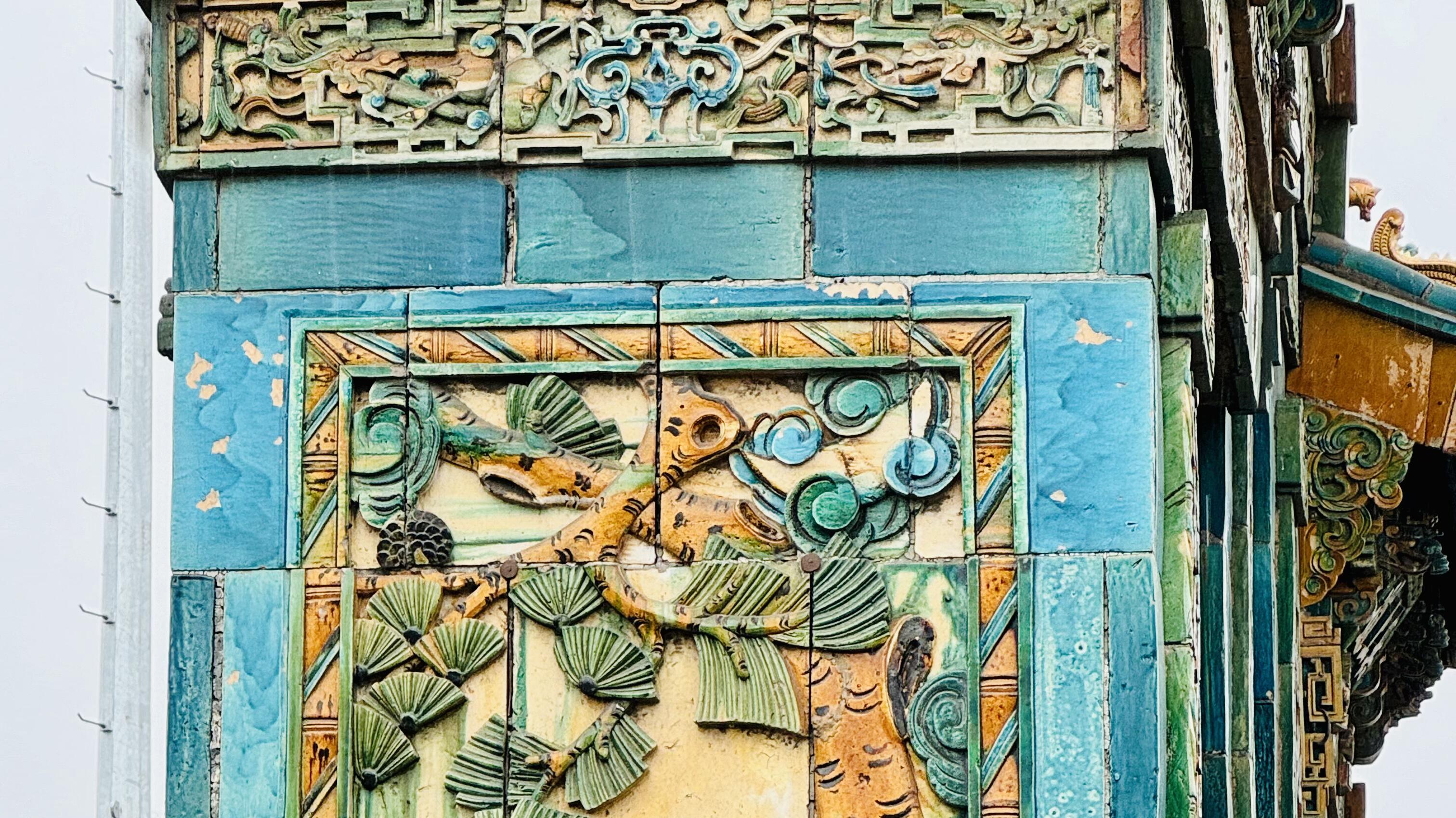 山西古建天花板！介休太和岩牌楼，琉璃艺术震撼现世