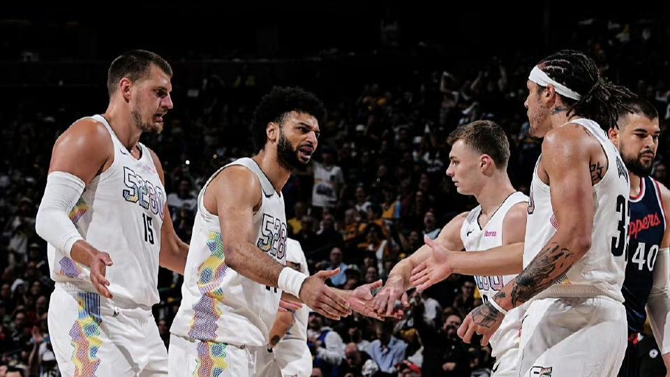 天王山之战！快船体系失灵露短板，掘金团队爆发展底蕴！