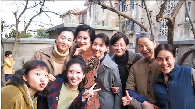 辣目洋子电视剧下架、节目两面三刀，网友：尔冬升都救不了她！