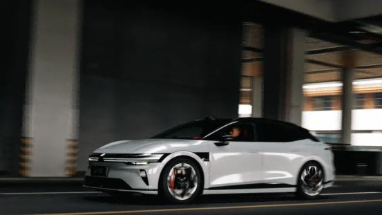 买完极氪后悟了，品牌再响不如好技术撑腰！