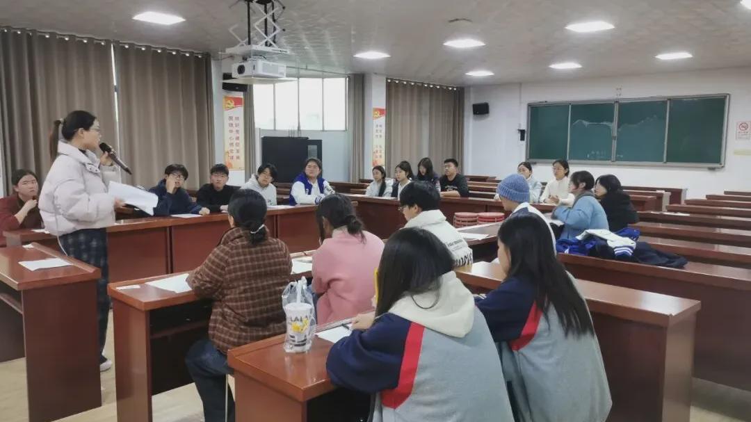 兴趣引航 成长绽放 淮滨二高兴趣坊第一课活动纪实