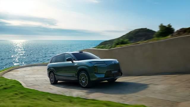 29.98万元-32.98万元！大六座安全豪华SUV腾势N8L正式上市