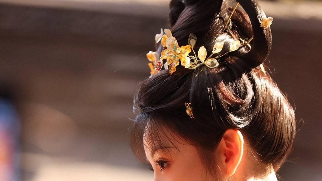 立体女性角色