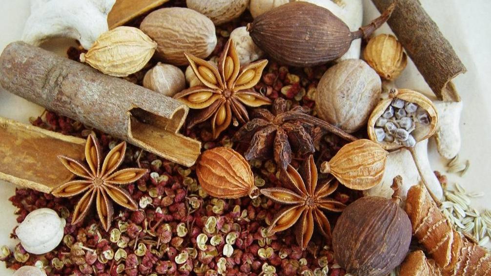 做炖鸭时，无论什么品种，5斤鸭肉只需加3克这种调料？鲜嫩无腥味的秘诀！