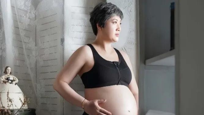 劲爆！58岁TVB男星再当爹 妻子同岁自然怀孕震惊全网