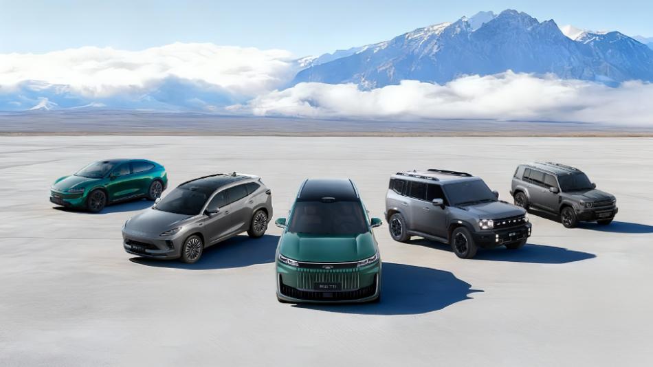 13.29万！奇瑞艾瑞泽8 Pro 400T上市，2.0T发动机、零百6.6秒！