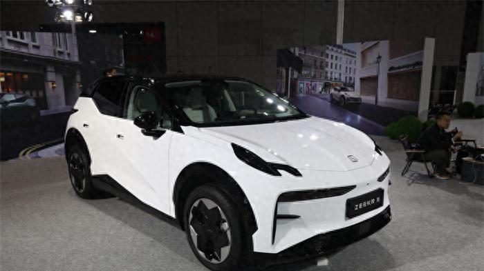 20万元级别的精致SUV，极氪 X销量不太行，还是等优惠吧