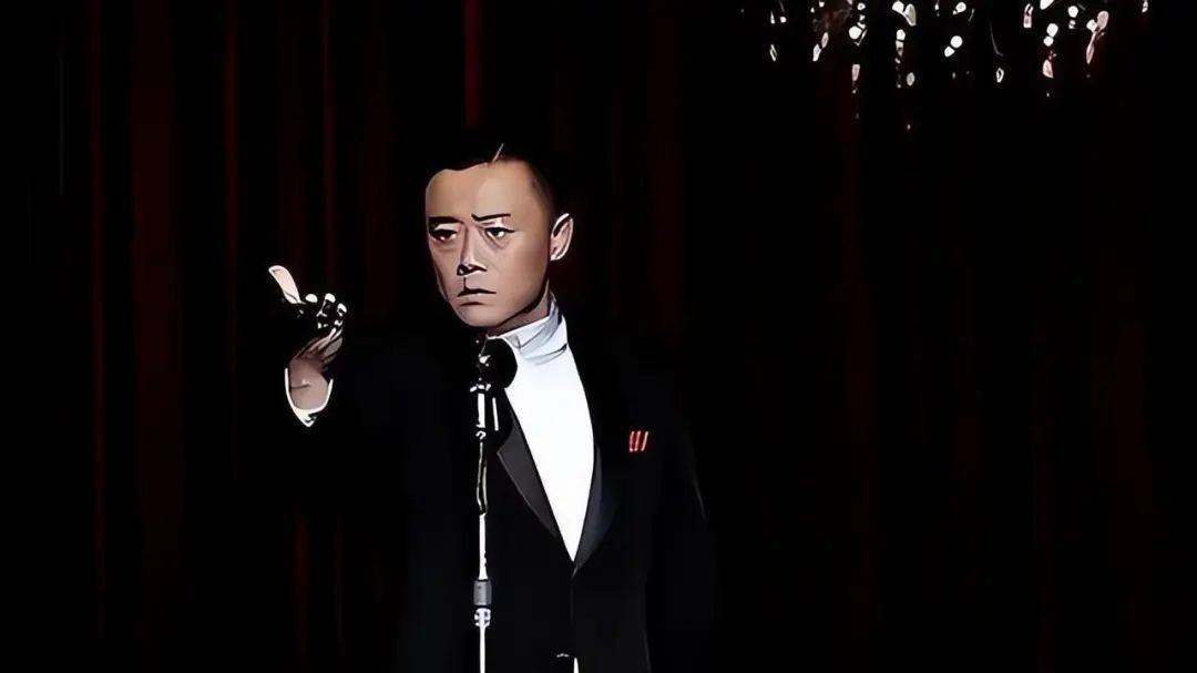 事实证明，消失7年定居美国的周立波，已经走上了另一条道路