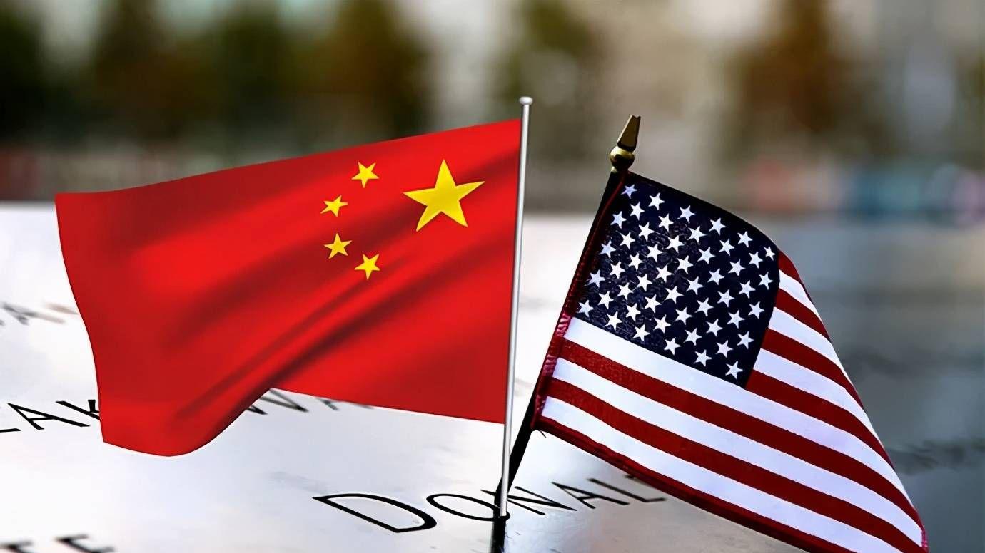 又对华放狠话，特朗普死要面子活受罪，中国用两套招数，制衡美国