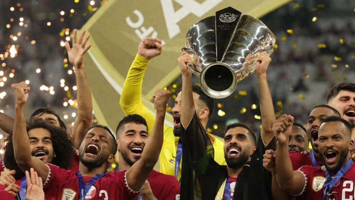 0-5！亚洲冠军大崩盘，6场丢17球，国足抢15分出线