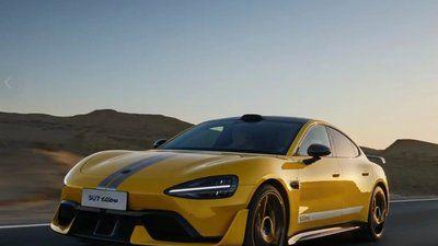 小米SU7 Ultra性能怪兽：电车界的全新卷王