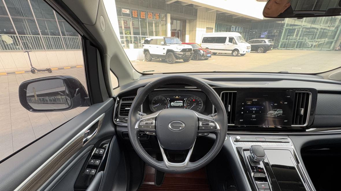 2021款传祺M8尊享版，一手仅开4万公里，商务接待新选择？