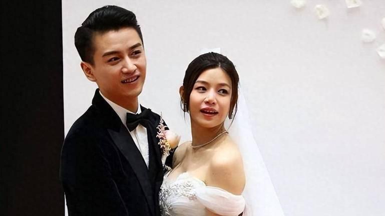 离婚9个月，陈晓新剧定档11月底，陈妍希新剧紧跟播出疑蹭热度？