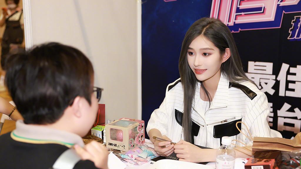 王奕解约暴露丝芭传媒法律与运营困局