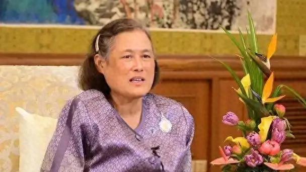 20岁新星诗琳因病辞世，音乐界痛失璀璨之星