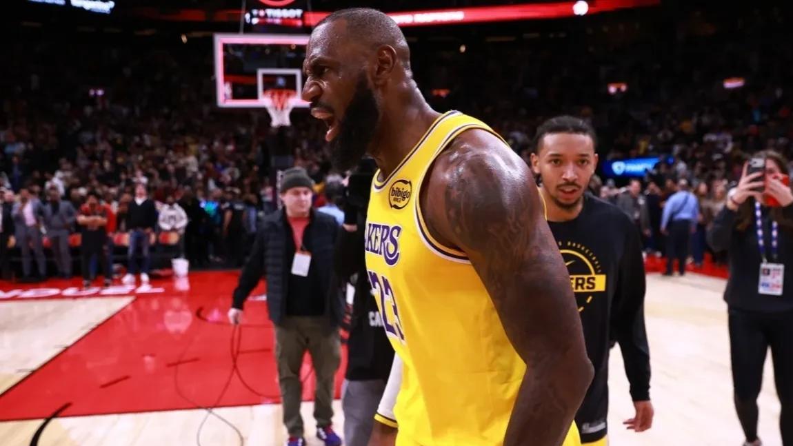 随着一场绝杀，湖人该正视五大问题！