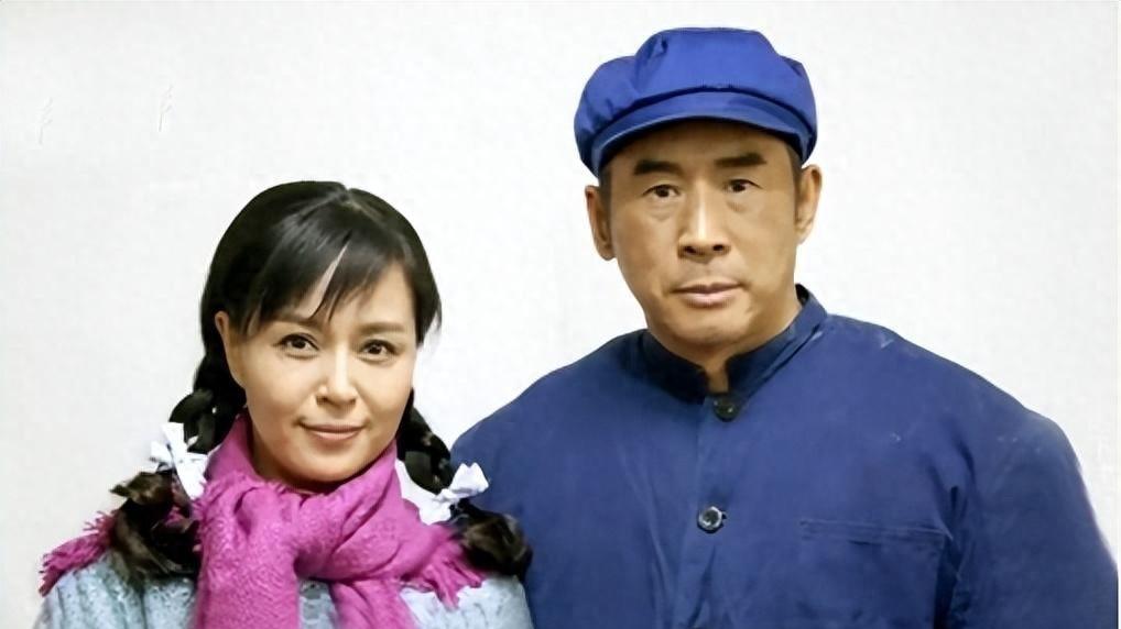 荧幕夫妻的抉择：名利场中，爱与遗憾如何安放