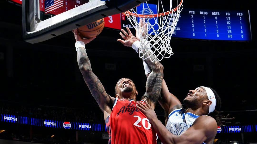 快船又输球，哈登孤掌难鸣