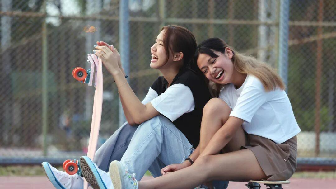 女儿抑郁大闹病房全家崩溃，复学后才懂父母未愈合的伤才是根源