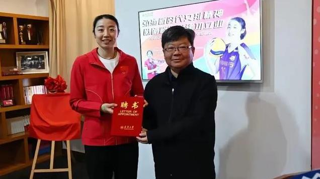 女排动态！北京时间1月3日，陆续传来姚迪、李盈莹、龚翔宇的消息