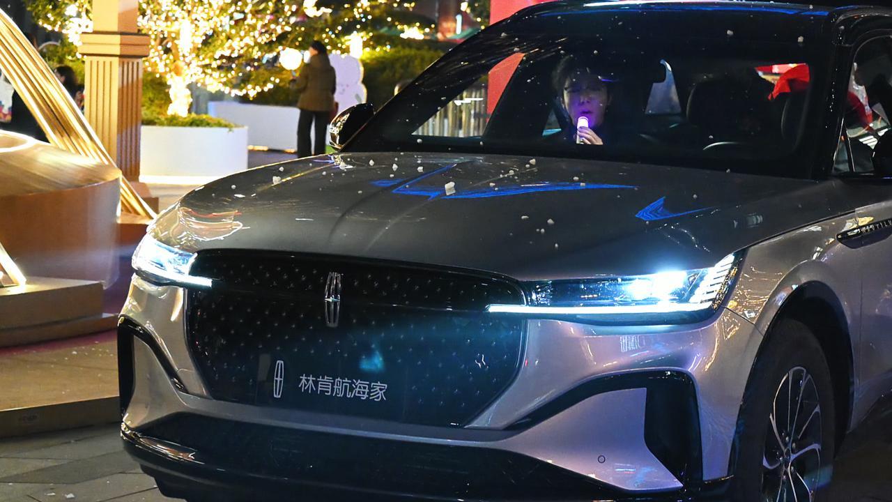 林肯承包我的圣诞！从咖啡车到网红礼物，幸福感爆棚