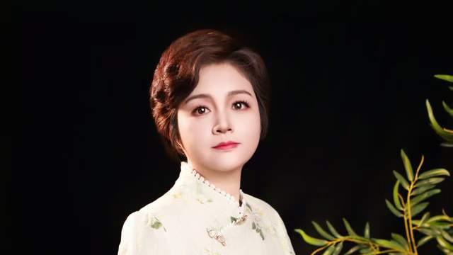 银杏：在时光中舒展的摩登姿态