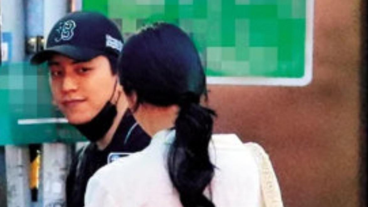 王大陆新恋情又双叒来了！服役期间胖到认不出，全网都在问：他换了多少任