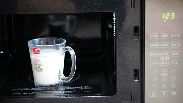 告别厨房焦虑！欧盟七防认证：0菌0毒0辐射，宫菱XMAS微波炉测评