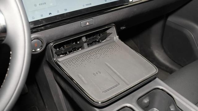 丰田这次玩真的！15万级合资纯电SUV配激光雷达，智驾体验拉满