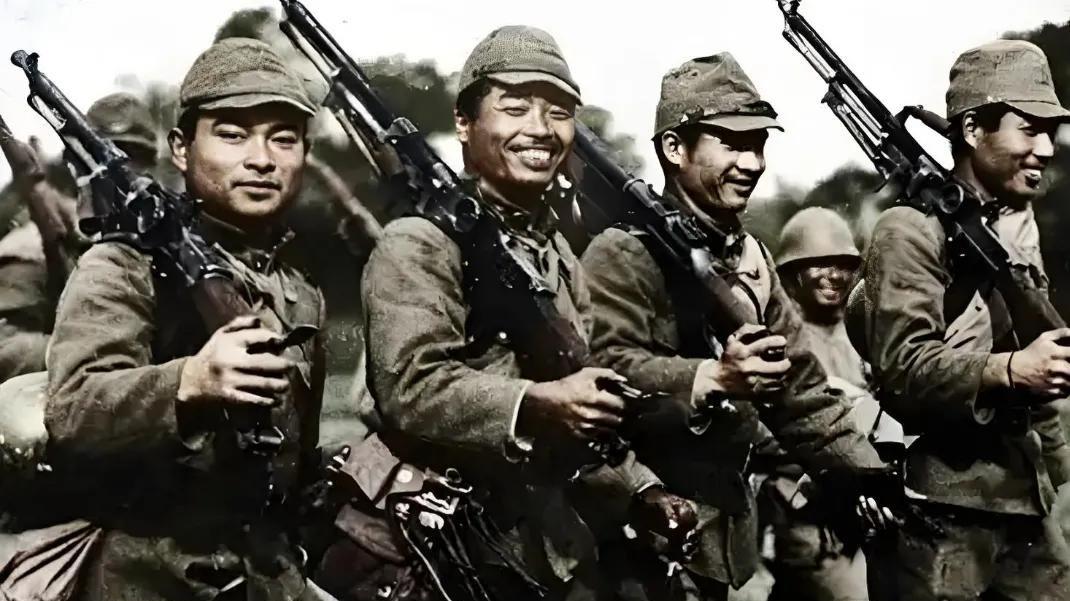 德械师血战富金山，1万人抗敌10天撤离时仅余800，惨烈至极