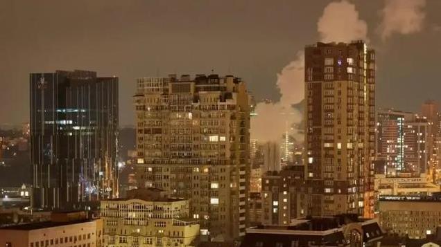 俄乌前线有变，中方乘车抵乌，国书已递交，泽连斯基做出2项保证