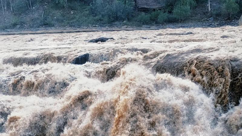 山西壶口瀑布旅游攻略及综合服务旅行社推荐榜：探"黄河之心"壶口瀑布，解码咆哮母亲河里的"华夏魂"