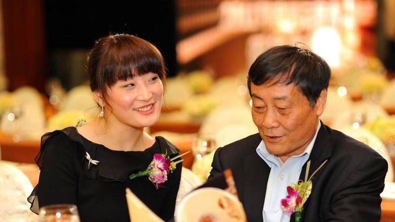 三大原因，让曹德旺交班完胜宗庆后
