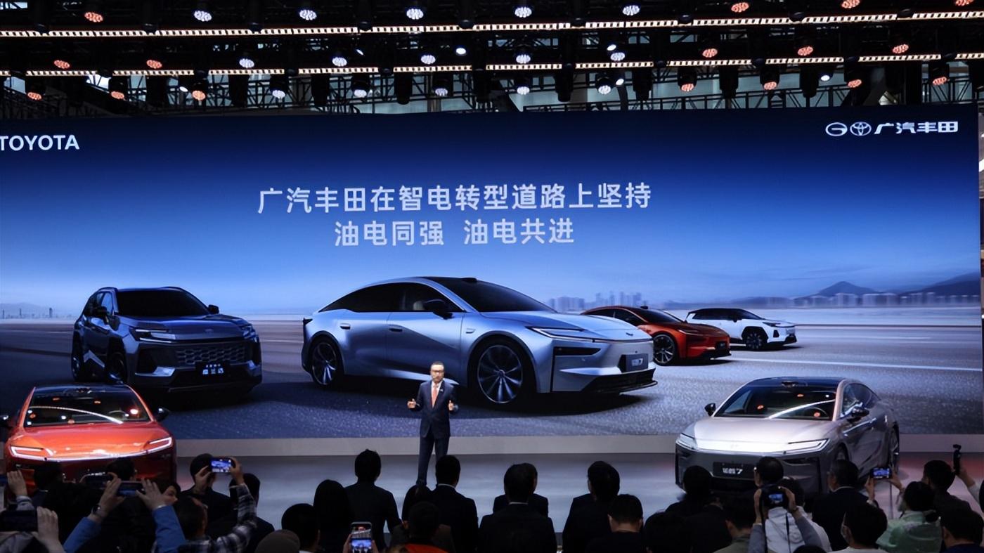 域控油车+鸿蒙电车，广汽丰田油电同强双线战略稳了！