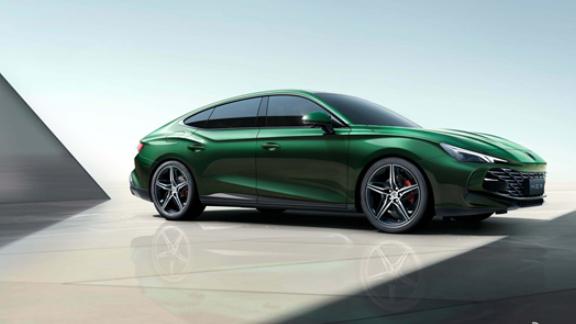 长得像帕拉梅拉！上汽中级大轿跑来了，只要10万级，真豪华